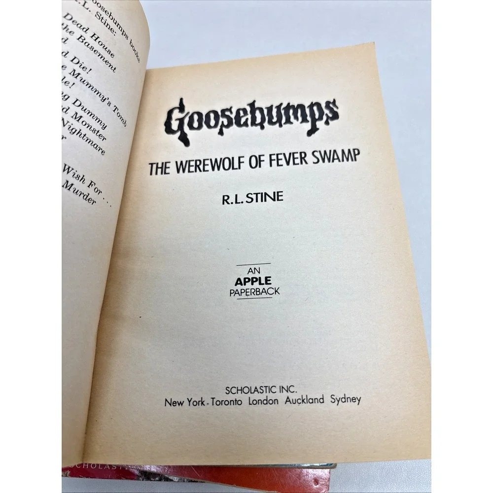 Goosebumps Books Mixed Lot of 7 Vtg R.L. Stine Horror Fiction Bundle No Inserts